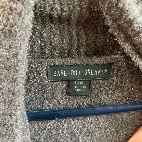 Cardigan - Picture 2 of 2